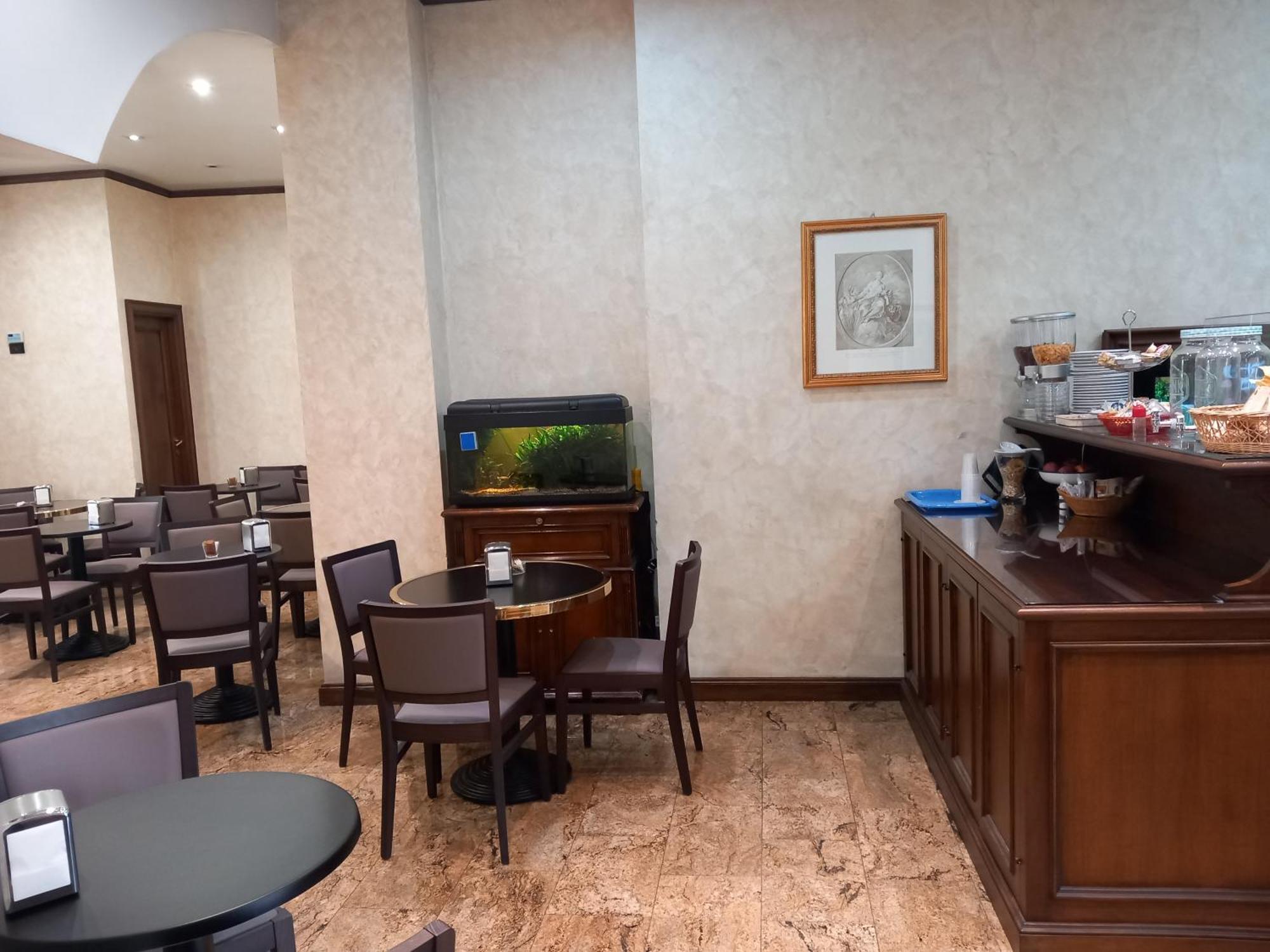 瓦伦迪诺历史中心酒店 奥维多 外观 照片